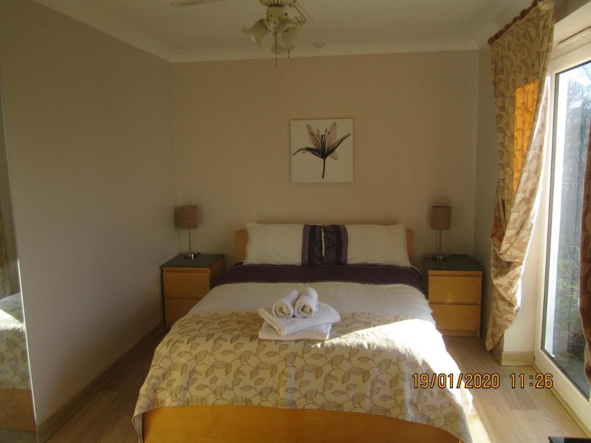 Cwmbach Guest House Neath Extérieur photo